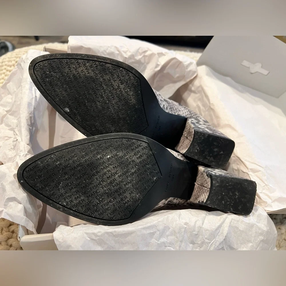 Marc Fisher Stretch Bootie Size 8.5